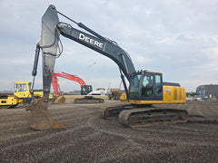 2011 Deere 240D LC